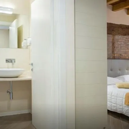 La Corte Fiorita 4* Como