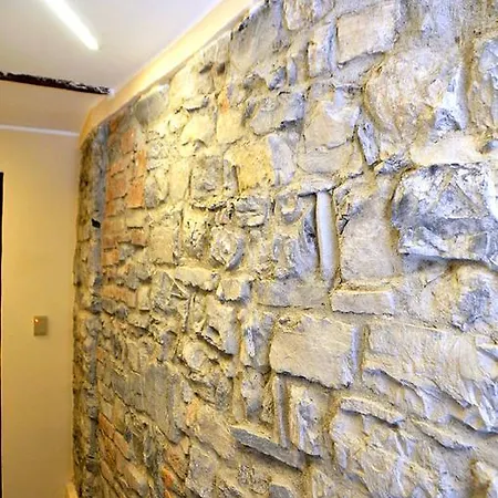 La Corte Fiorita Como