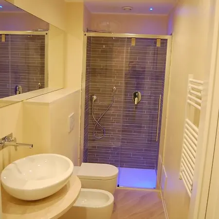 La Corte Fiorita Guest house Como