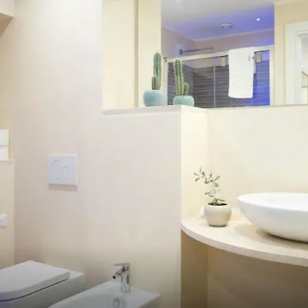 La Corte Fiorita Como