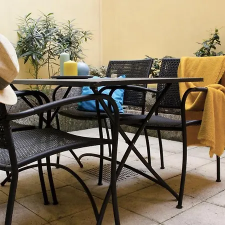 Πανσιόν La Corte Fiorita