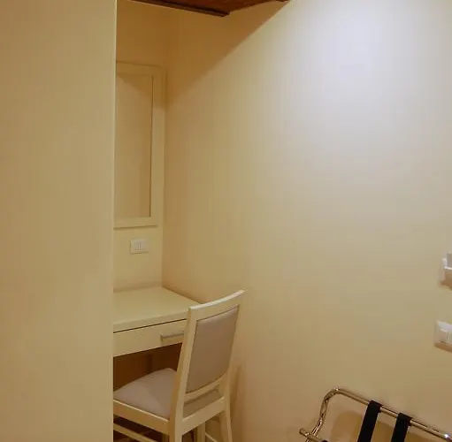 La Corte Fiorita Πανσιόν Όπως