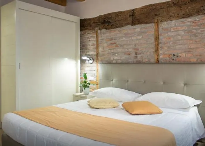 Πανσιόν La Corte Fiorita